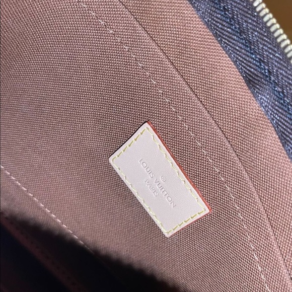 🌸SOLD🌸LIKE NEW LV MULTI POCHETTE ACCESSOIRES🌸 - Picture 8 of 17